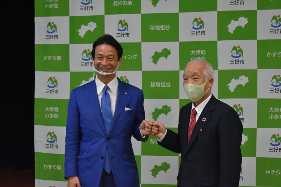 石藤明人