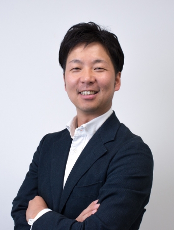 石藤明人