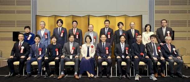 石藤明人