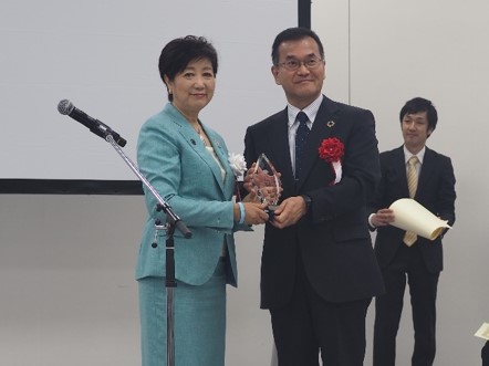 石藤明人