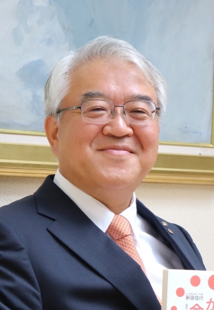 石藤明人